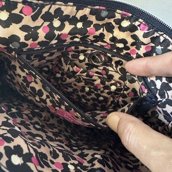 Vera Bradley Iconic RFID Navy Blue Quilted Crossbody LIKE NEW - Picture 7 of 7